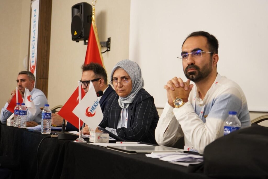 HEKİMSEN’de güven tazelendi, Adil Kurban yeniden seçildi: Başladığımız işi yarım bırakmayacağız