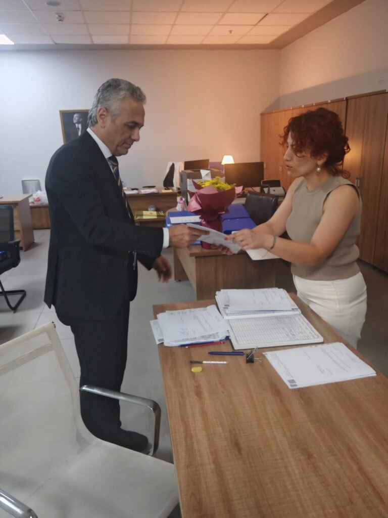 HEKİMSEN’de yeni dönem başladı: Yönetim mazbatasını aldı