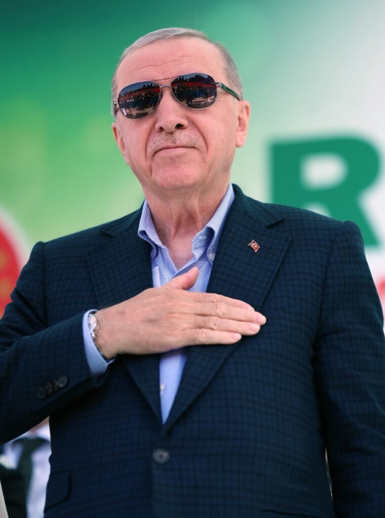 Cumhurbaşkanı Erdoğan: Gündemimizde Türkiye’yi küresel siyasette hak ettiği yere getirmek var