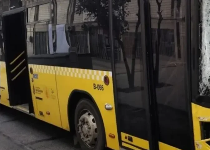 Bakırköy’de İETT otobüsünde yangın çıktı