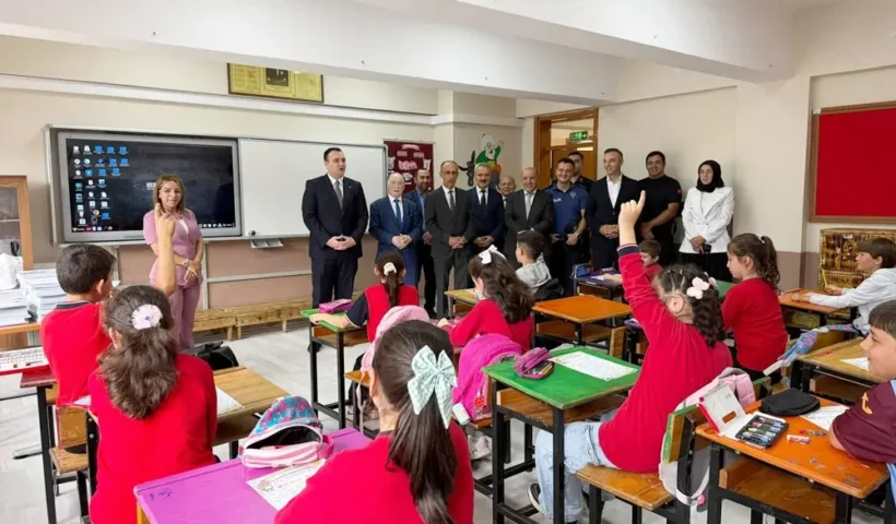 Şalpazarı’nda 750 öğrenci için ders zili çaldı