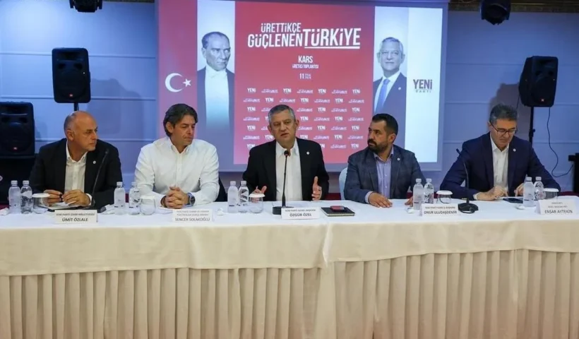 Yeni Parti Genel Başkanı Özgür Özel, Kars’ta Hayvan Üreticileriyle Bir Araya Geldi