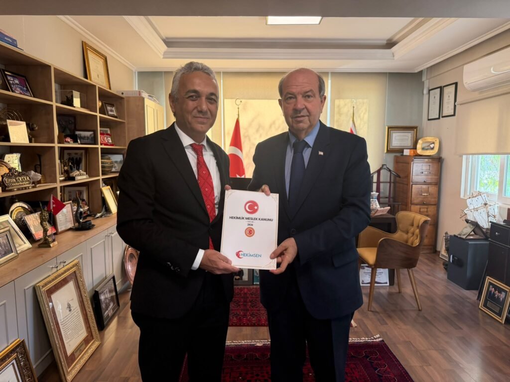 HEKİMSEN Genel Başkanı Adil Kurban, KKTC 5. Cumhurbaşkanı Ersin Tatar’ı ziyaret etti